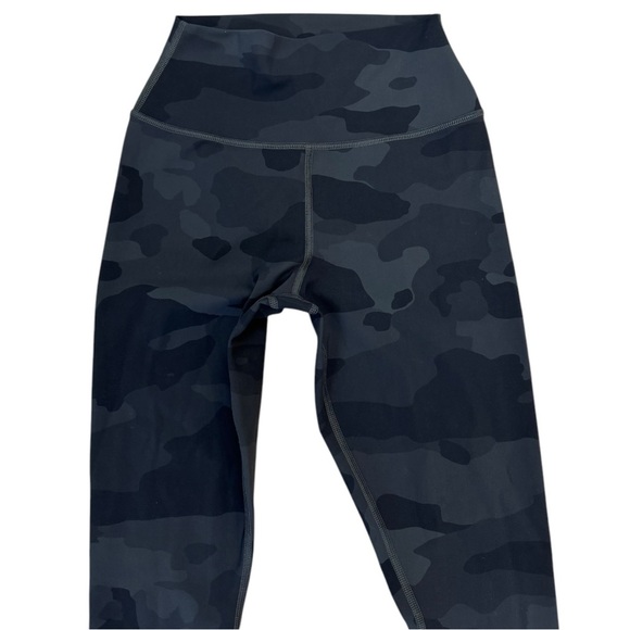 NWT Alo High-Waist Camo Vapor Legging in Black Camouflage Size Small - Picture 5 of 11